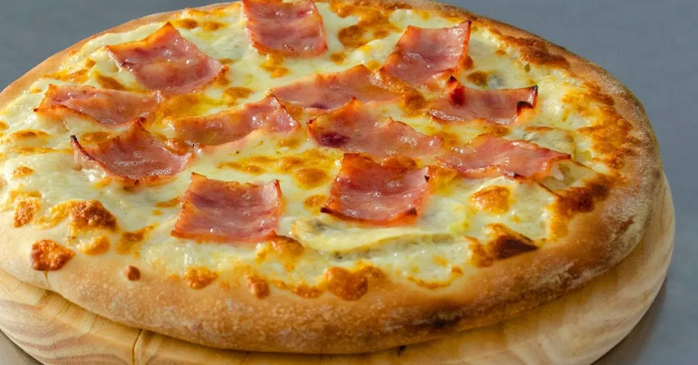 Ham & Bacon Pizza